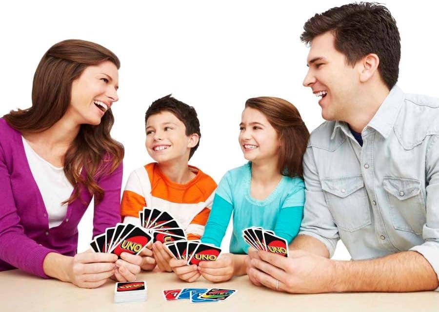 Famous Toys Canada - Uno - Original/Classic - Card Game