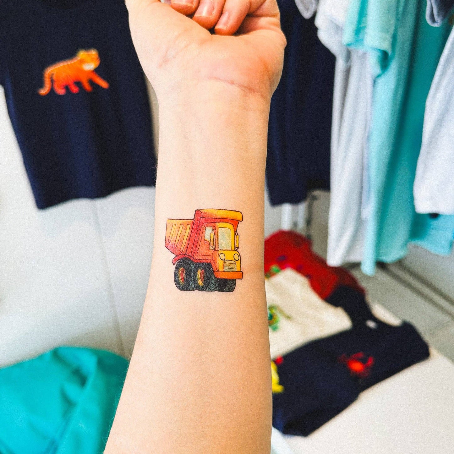 Les Tatoués - Construction Trucks - Temporary Tattoos