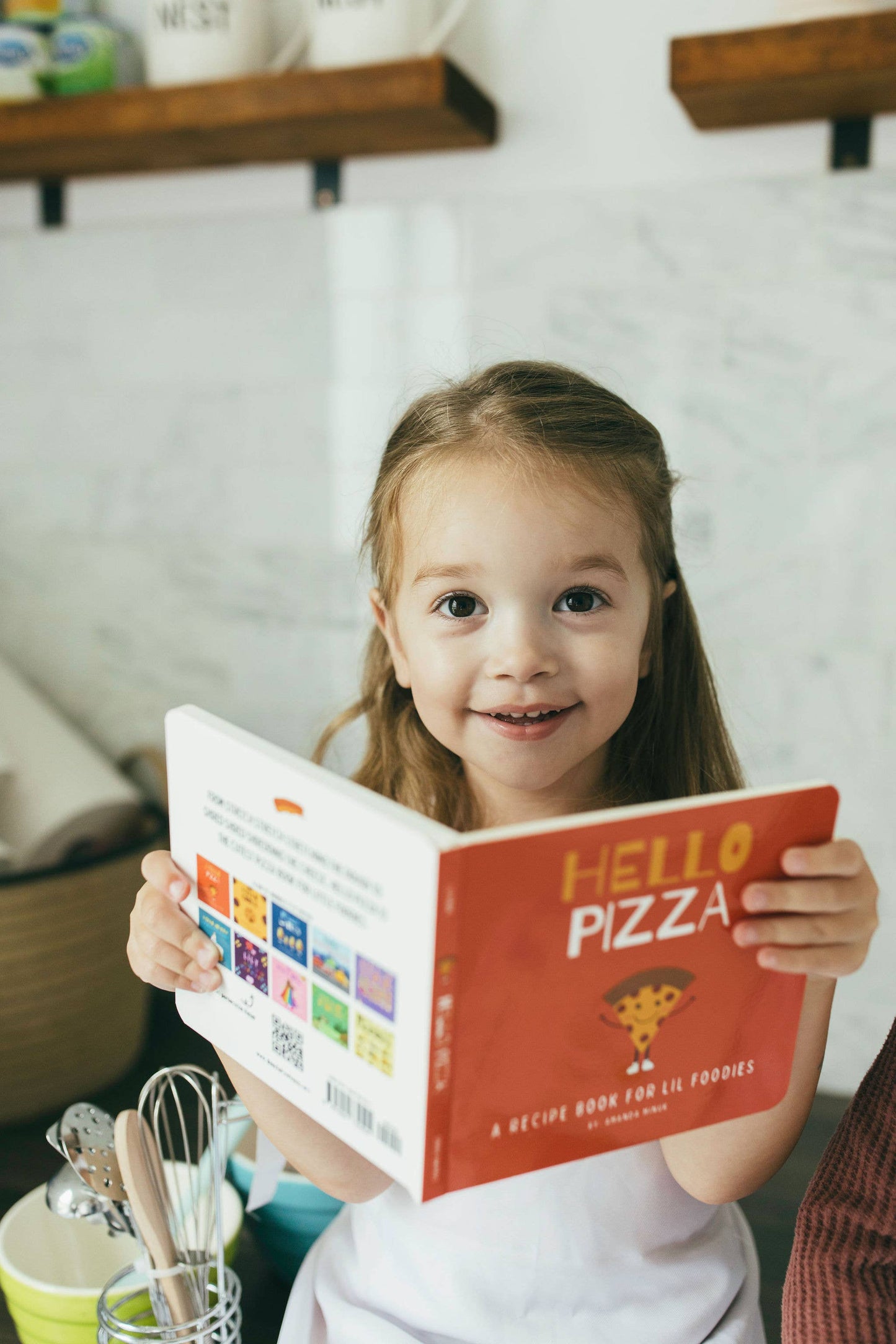 Doodle Paw Press - Hello Pizza! A Board Book For Little Foodies - Agricola Street Books