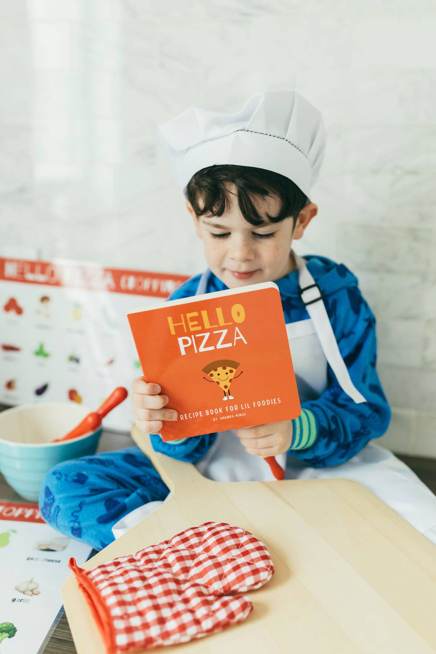 Doodle Paw Press - Hello Pizza! A Board Book For Little Foodies - Agricola Street Books