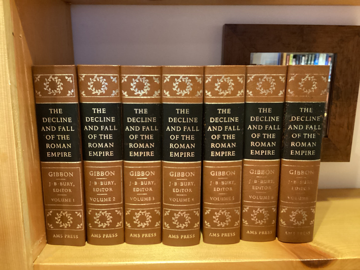 The History of the Decline and Fall of the Roman Empire (7 Volumes)