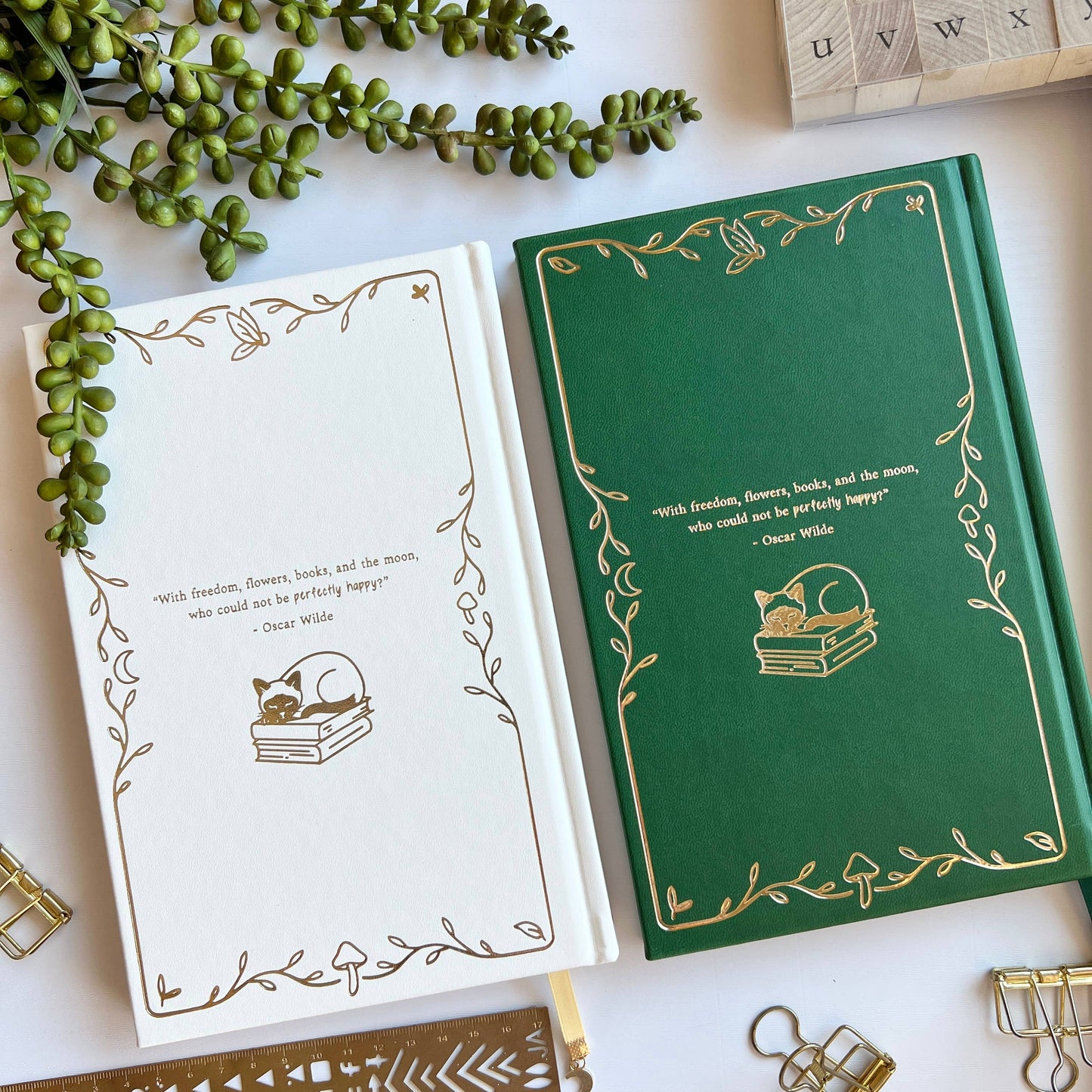 Piper MacLeod Designs - Reading Companion Journal | Vegan Leather & Gold Foil: No thanks! / Storm Drift Blue